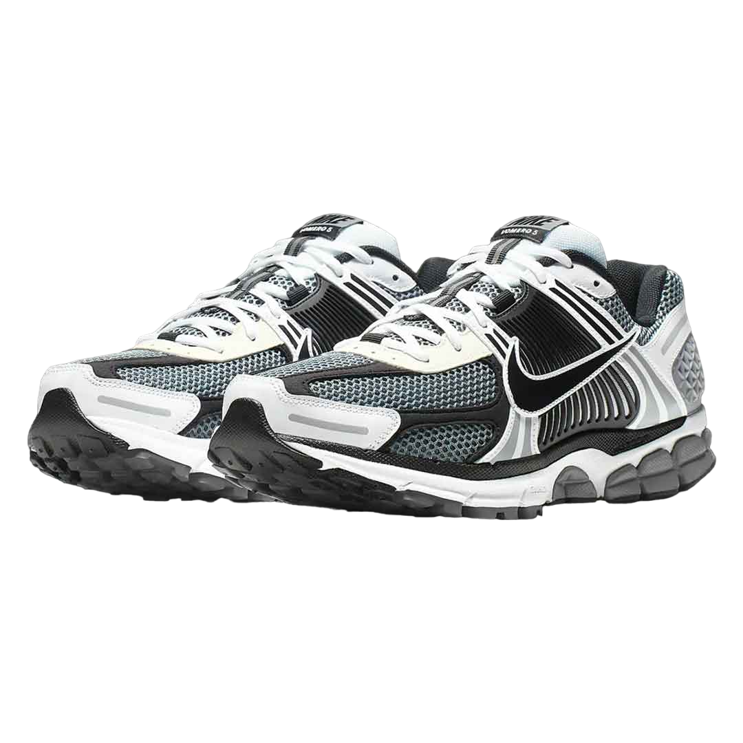 Nike Zoom Vomero 5 SE SP Dark Grey - Image 2