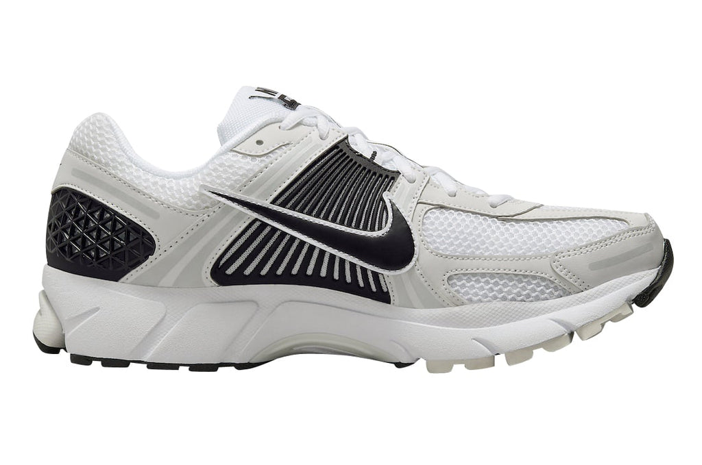 Nike Zoom Vomero 5 White Black - Image 3