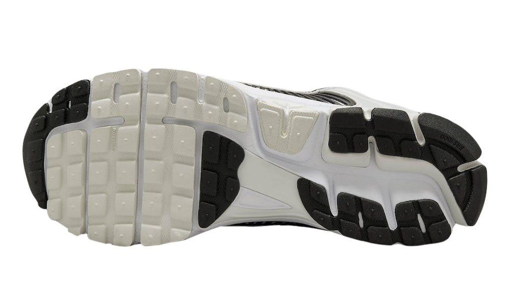 Nike Zoom Vomero 5 White Black - Image 6