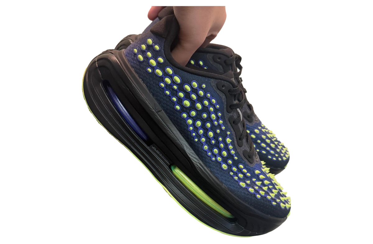 Nikes Vomero Premium Black / Rush Violet - Image 9