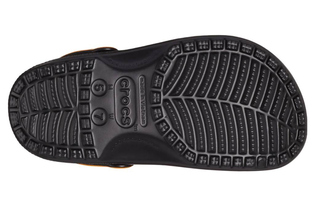 Pokémon x Crocs Classic Clog Charizard - Image 5