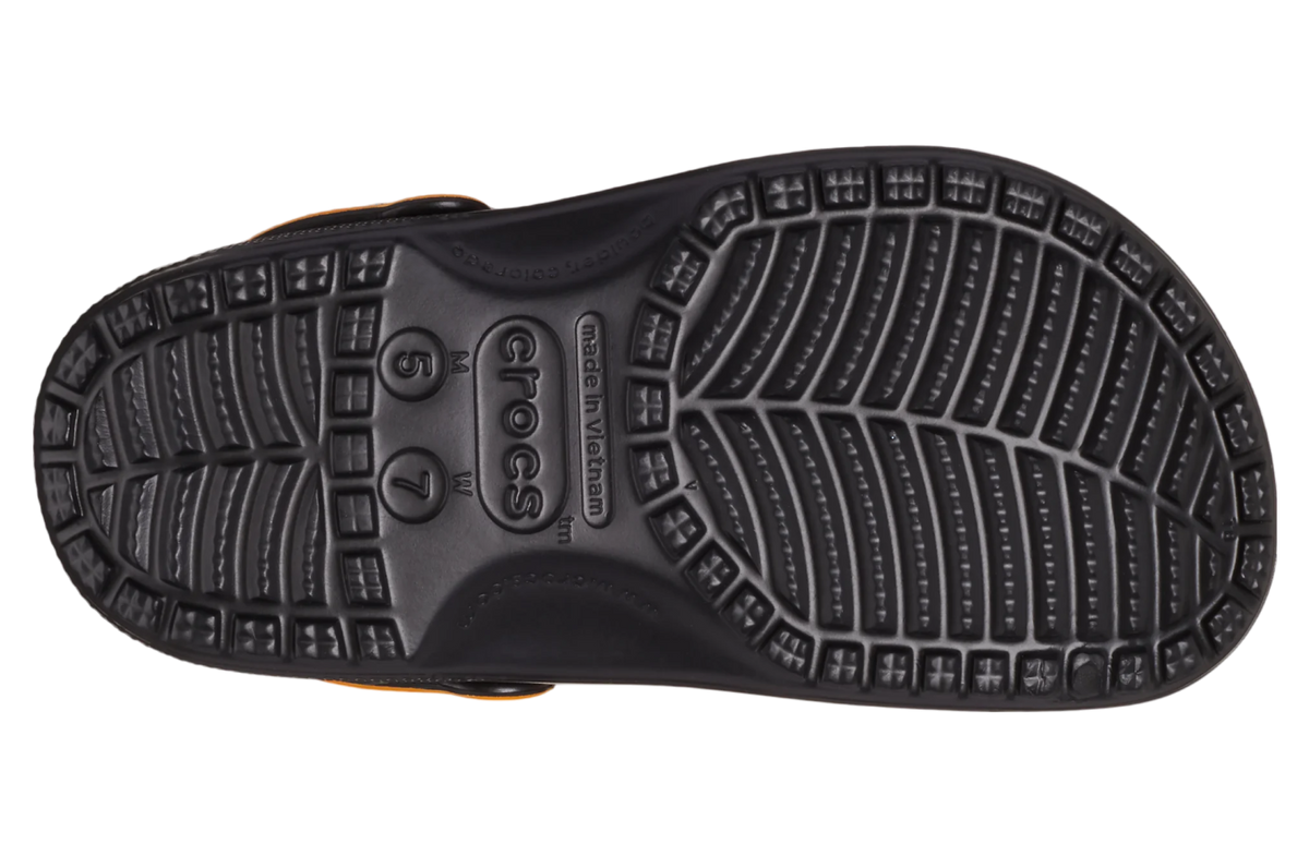 Pokémon x Crocs Classic Clog Charizard - Image 5