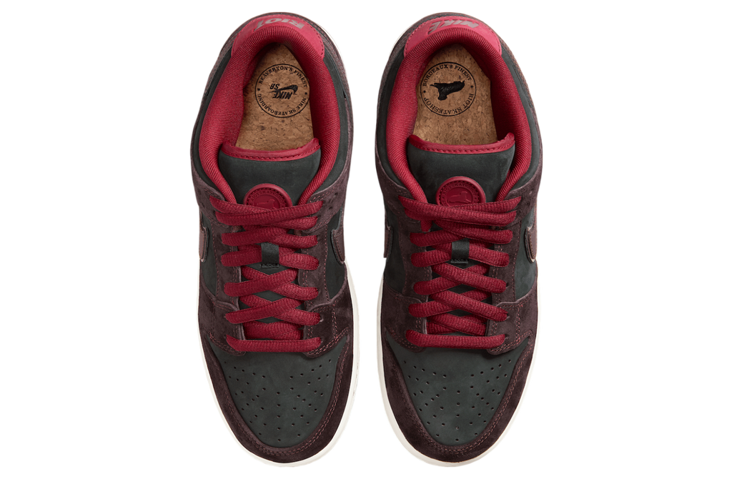Riot Skateshop x Nike SB Dunk Low - Image 4