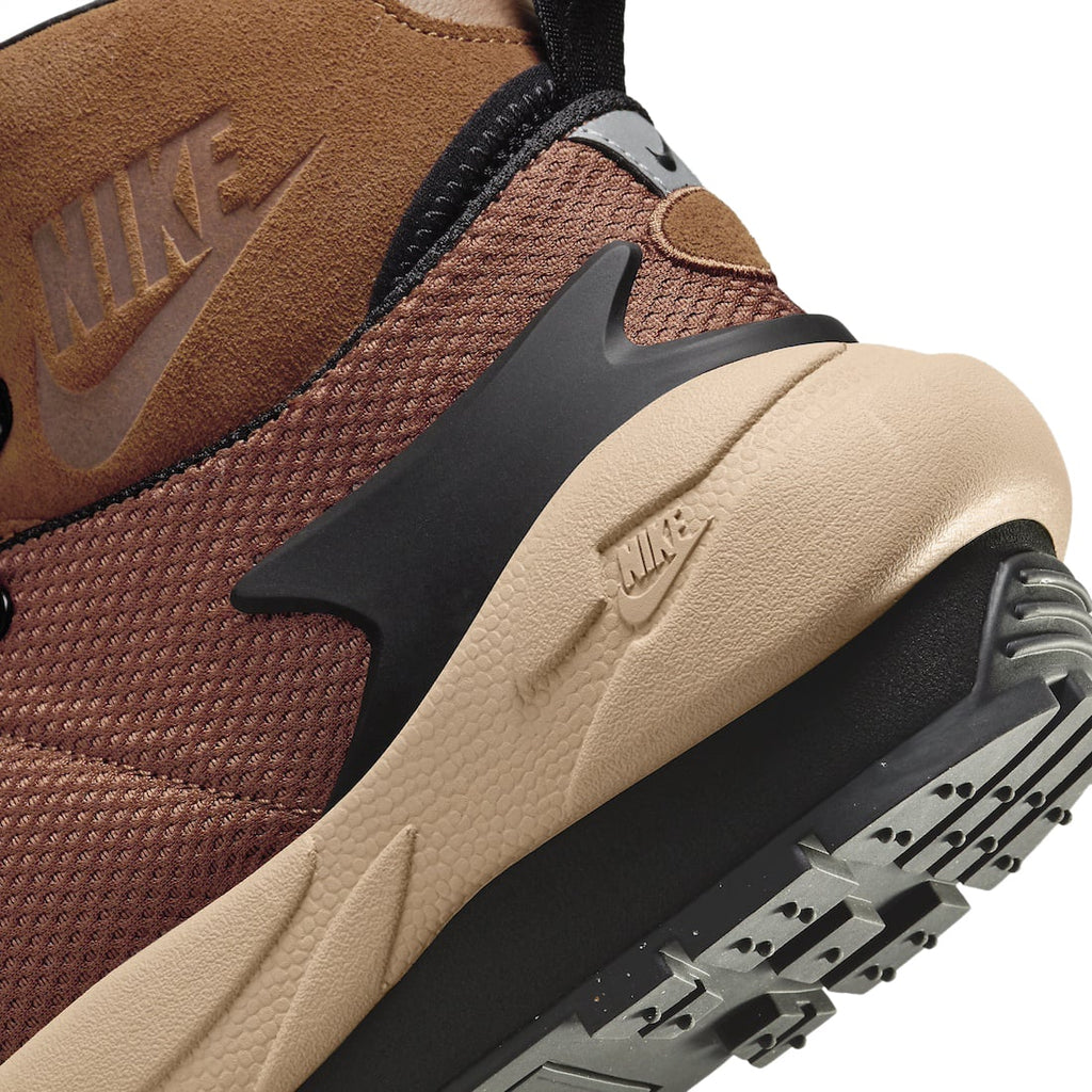 sacai x Nike Magmascape Light British Tan - Image 8
