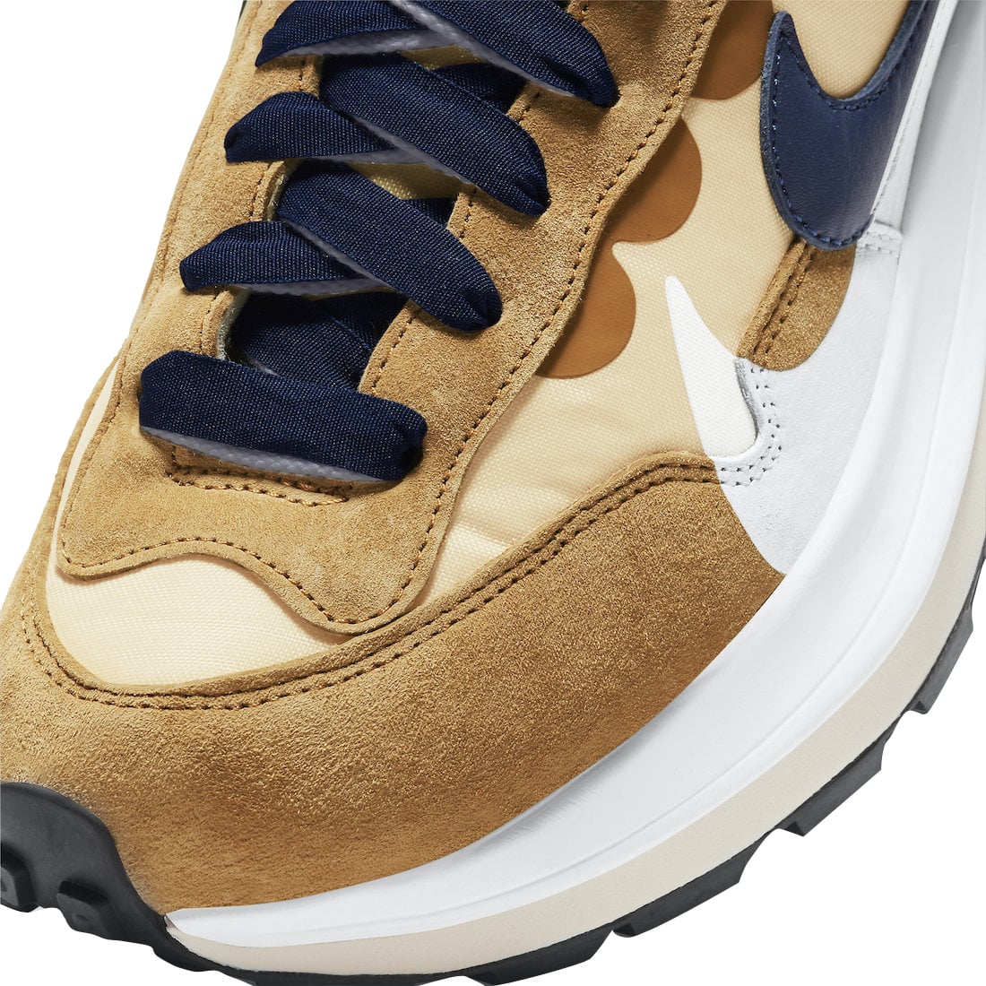 sacai x Nike VaporWaffle Sesame - Image 8