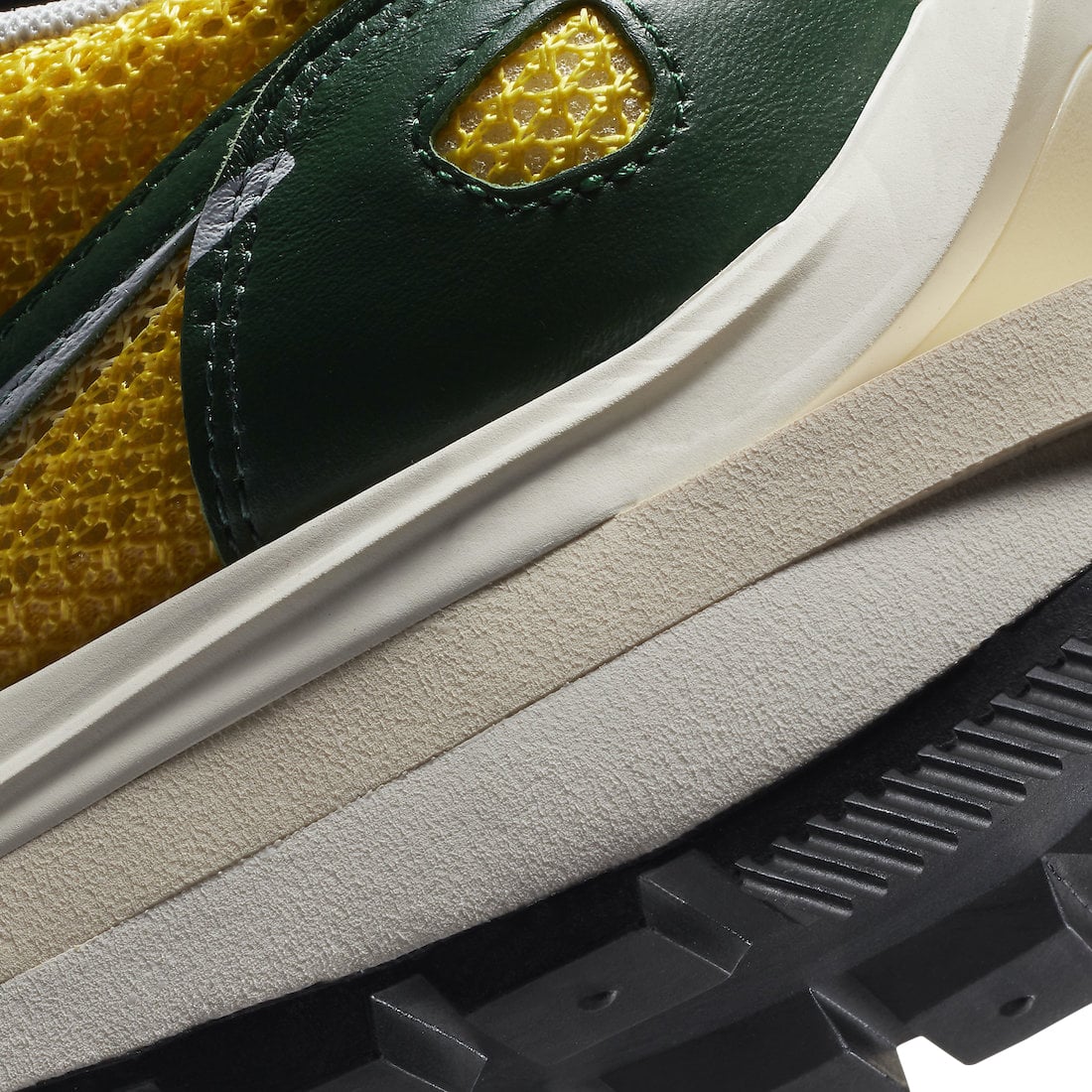 sacai x Nike VaporWaffle Tour Yellow - Image 8