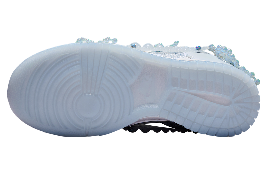 Susan Fang x Nike Dunk Low Summit White / Wolf Grey - Image 2