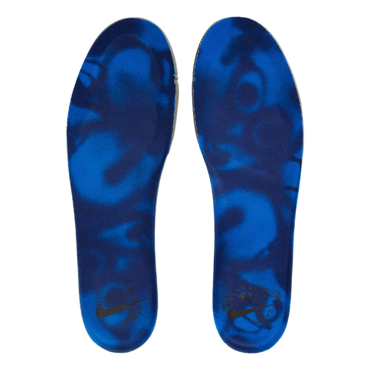 There Skateboards x Nike SB Dunk Low - Image 11