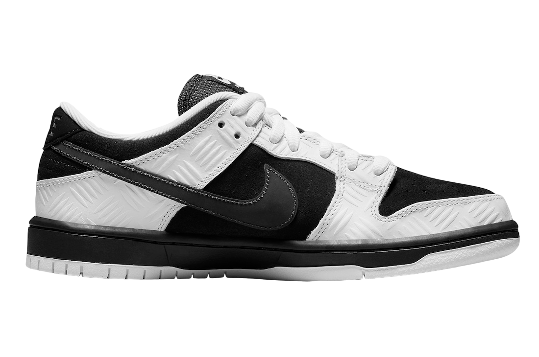 TIGHTBOOTH x Nike SB Dunk Low - Image 3