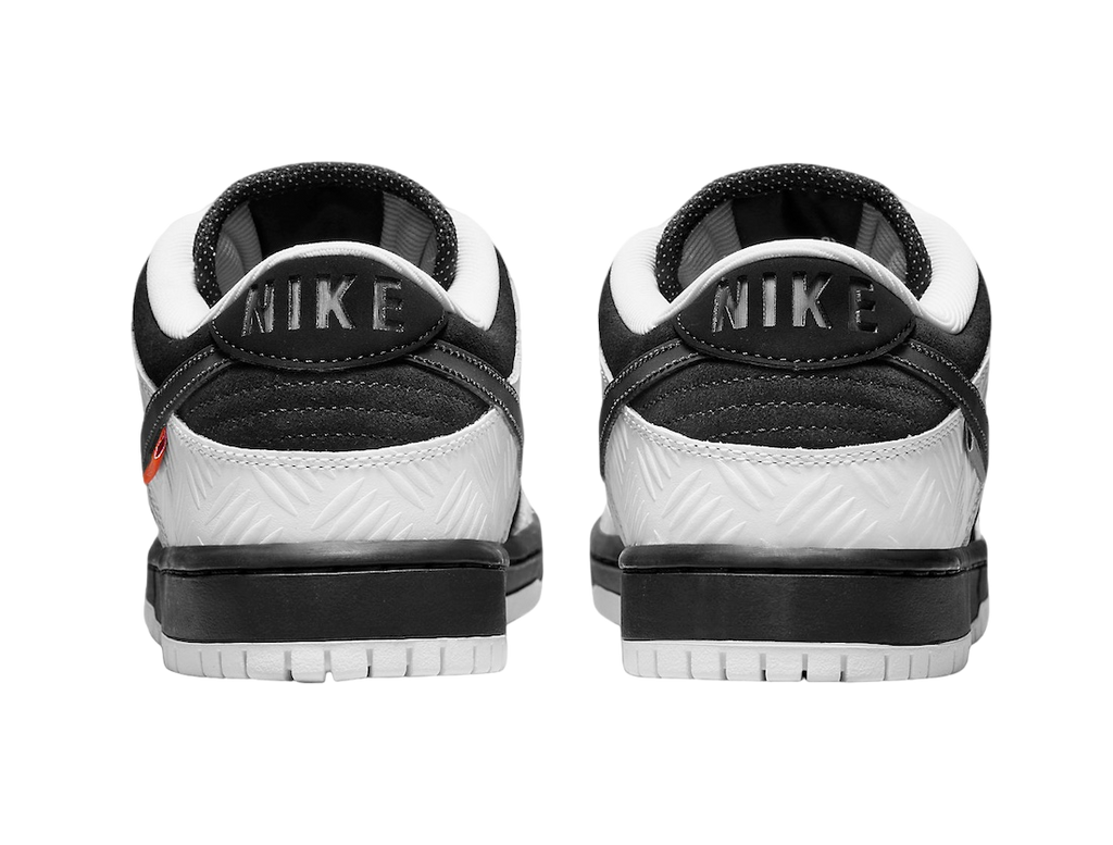 TIGHTBOOTH x Nike SB Dunk Low - Image 5