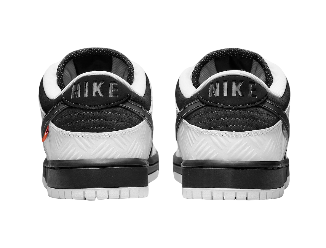 TIGHTBOOTH x Nike SB Dunk Low - Image 5