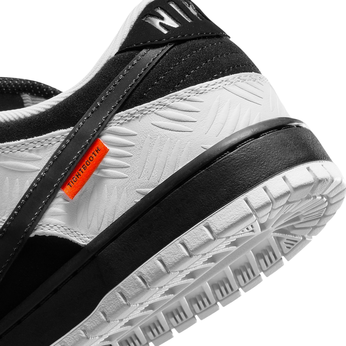 TIGHTBOOTH x Nike SB Dunk Low - Image 8