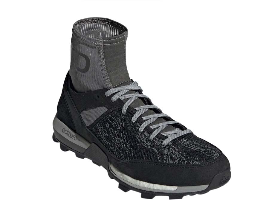 Undefeated x adidas adiZero XT Boost - Image 2
