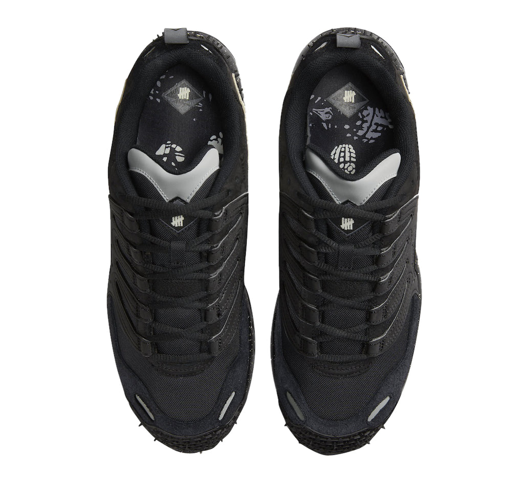 Undefeated x Nike Air Terra Humara Black - Image 4