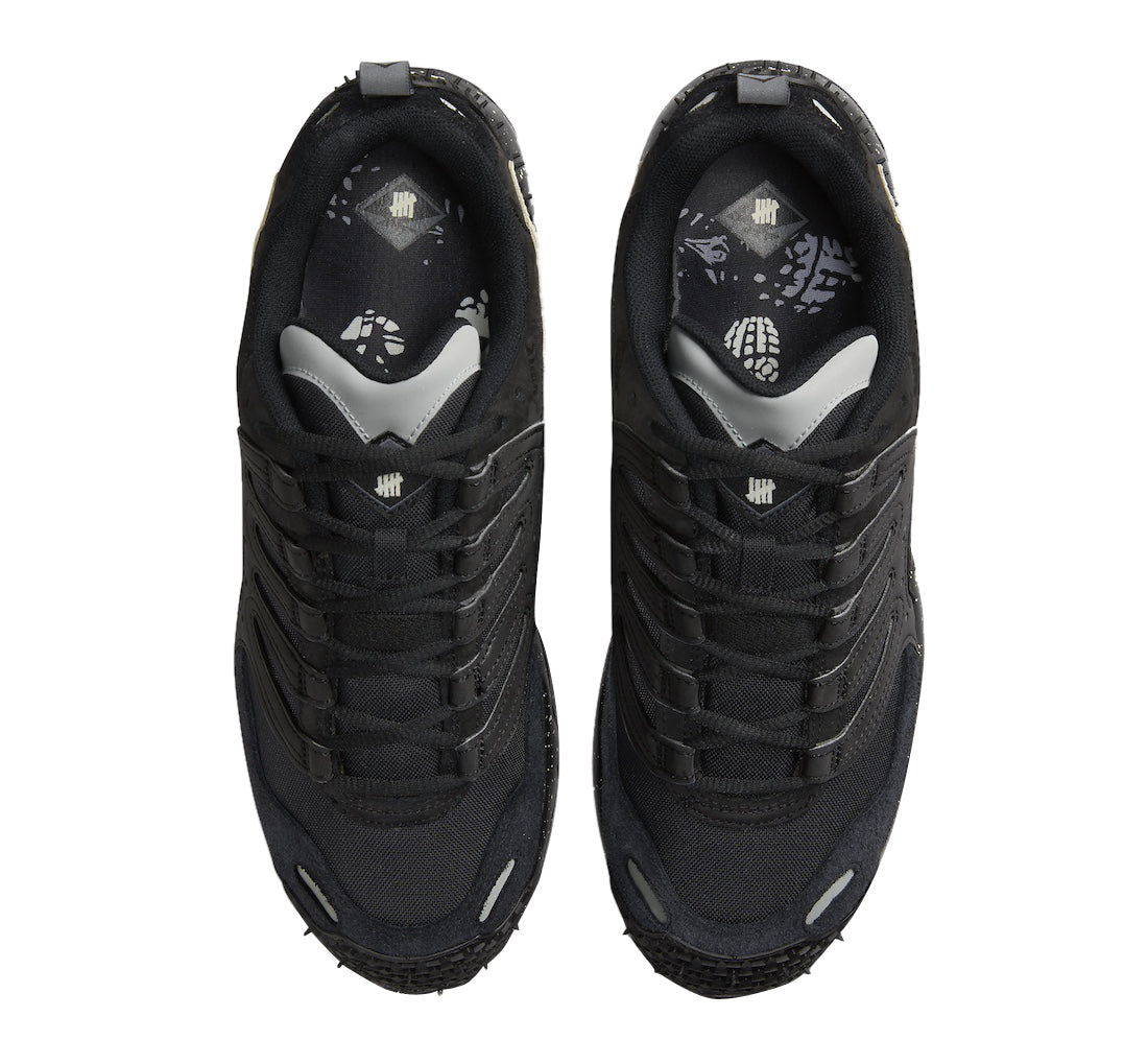 Undefeated x Nike Air Terra Humara Black - Image 4