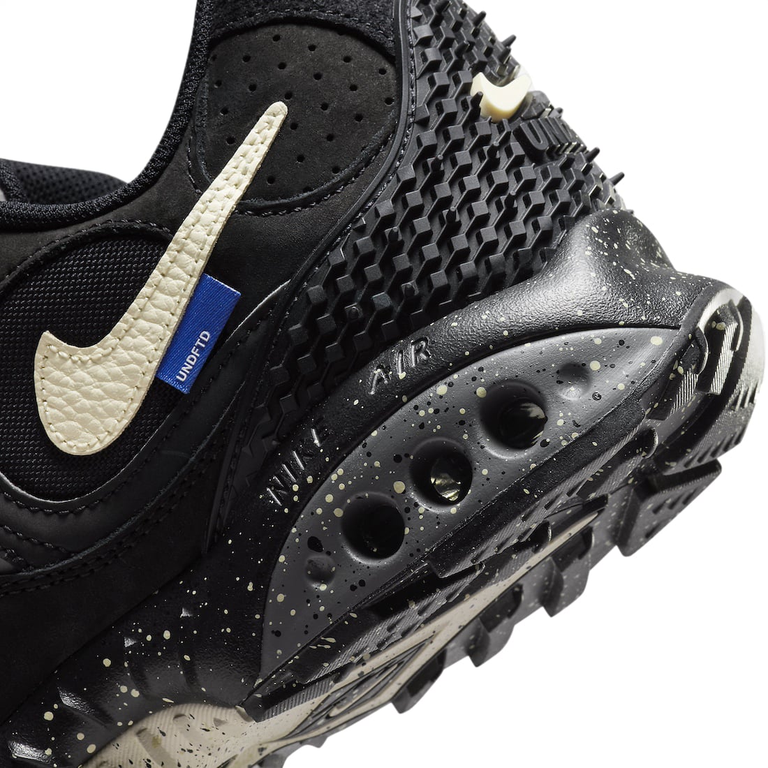 Undefeated x Nike Air Terra Humara Black - Image 8