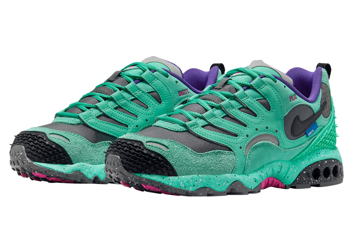Undefeated x Nike Air Terra Humara Light Menta - Image 2