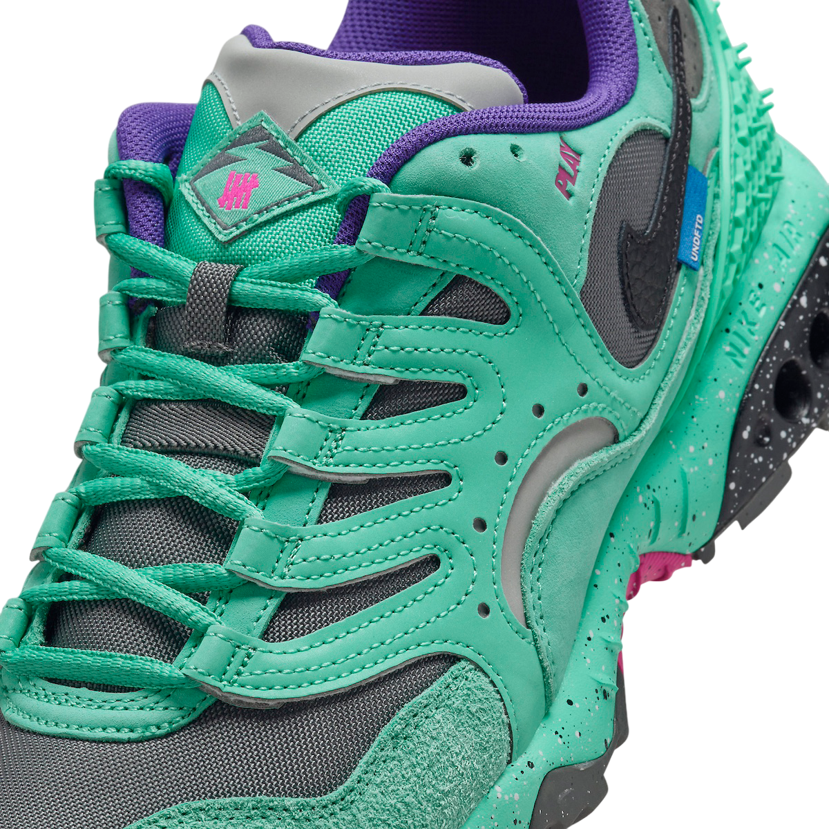 Undefeated x Nike Air Terra Humara Light Menta - Image 10