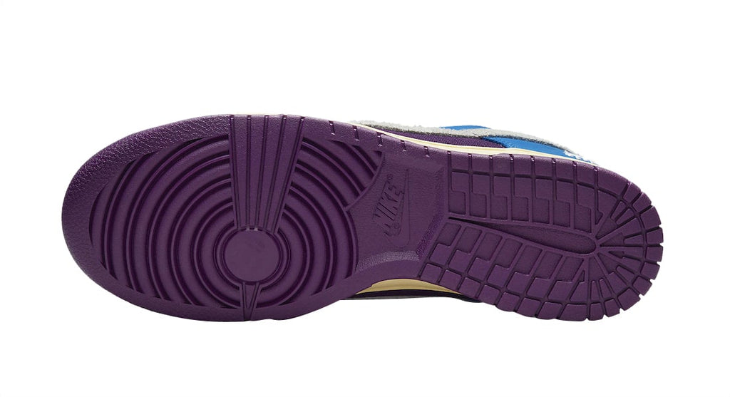 Undefeated x Nike Dunk Low 5 On It - Image 6