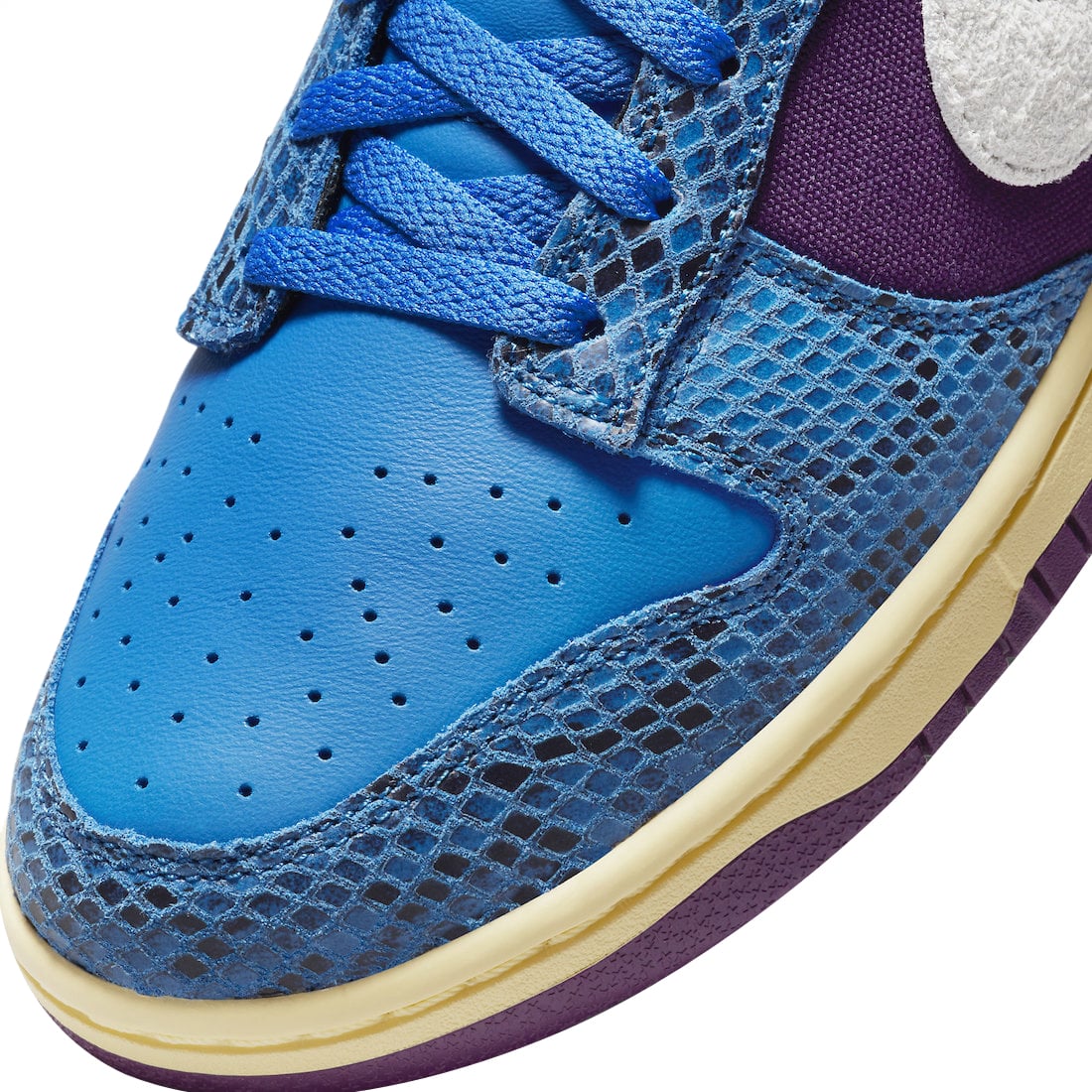 Undefeated x Nike Dunk Low 5 On It - Image 7