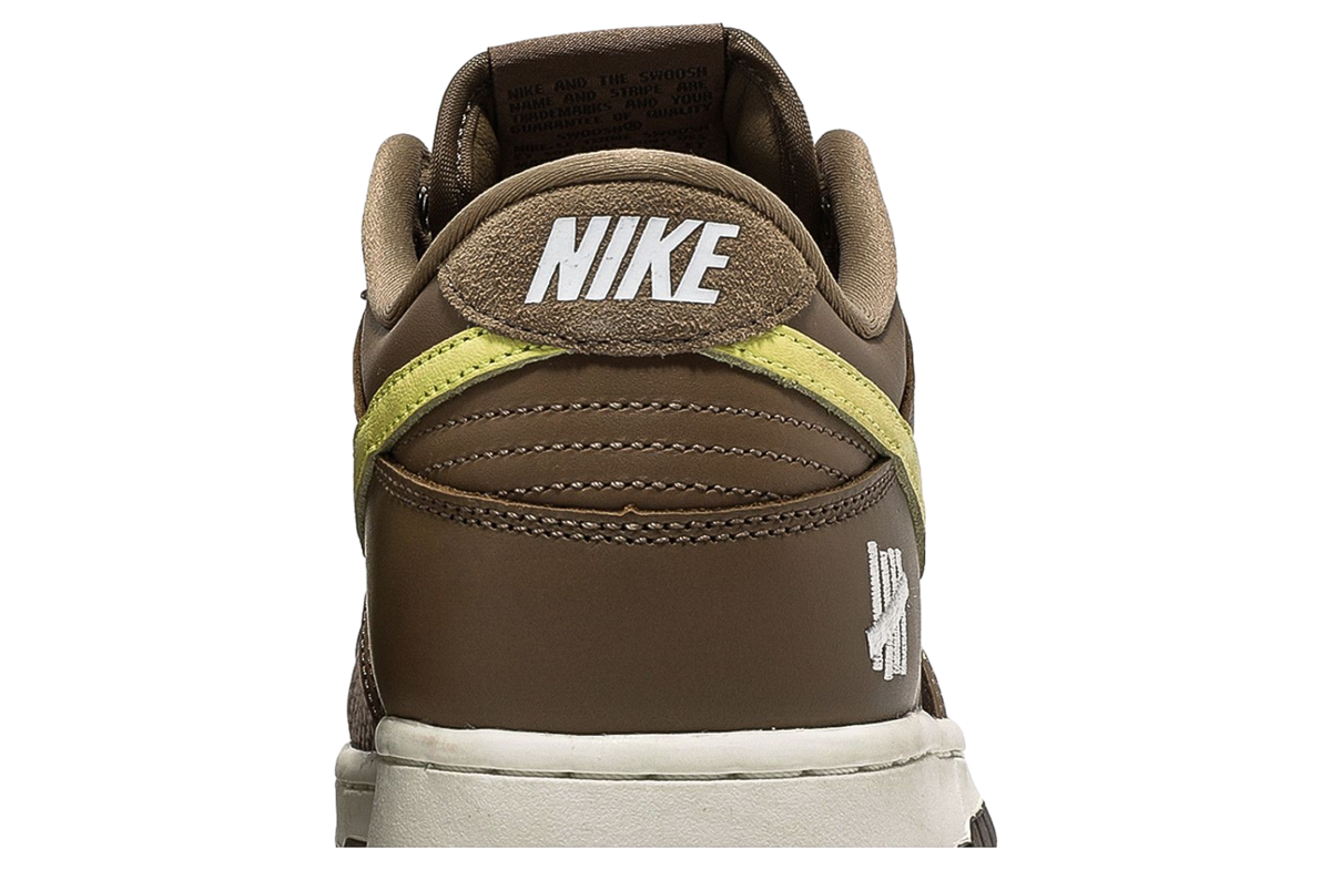 Undefeated x Nike Dunk Low SP Canteen - Image 7