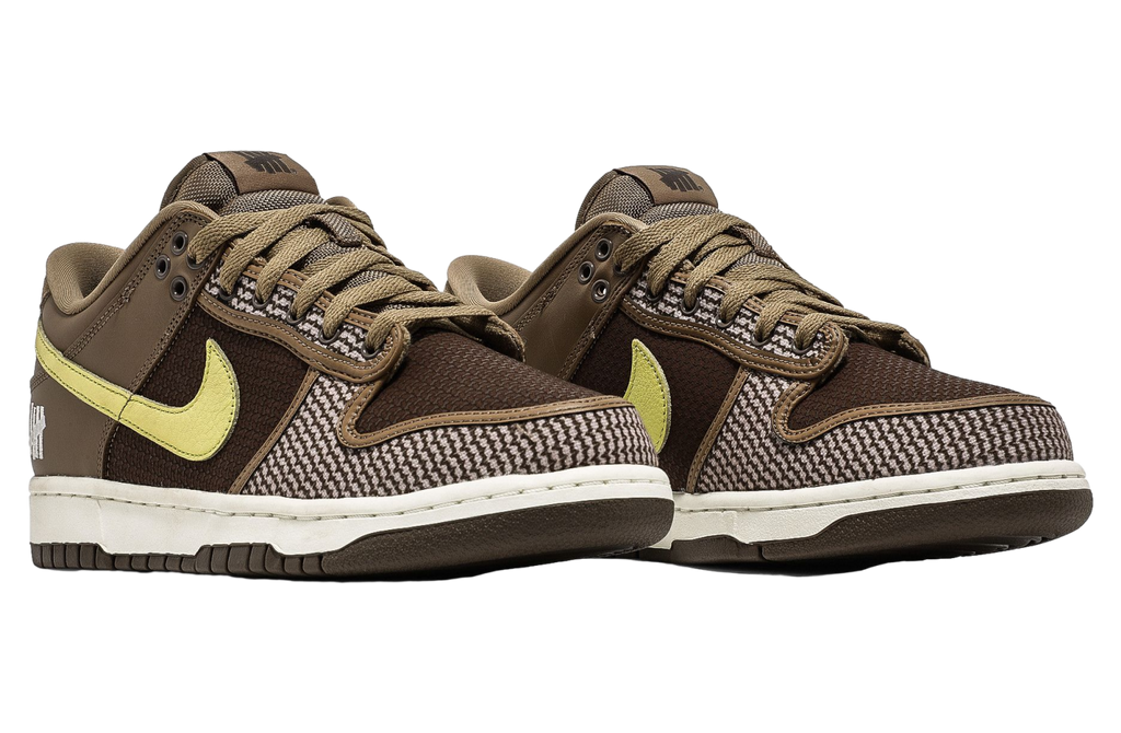 Undefeated x Nike Dunk Low SP Canteen - Image 8