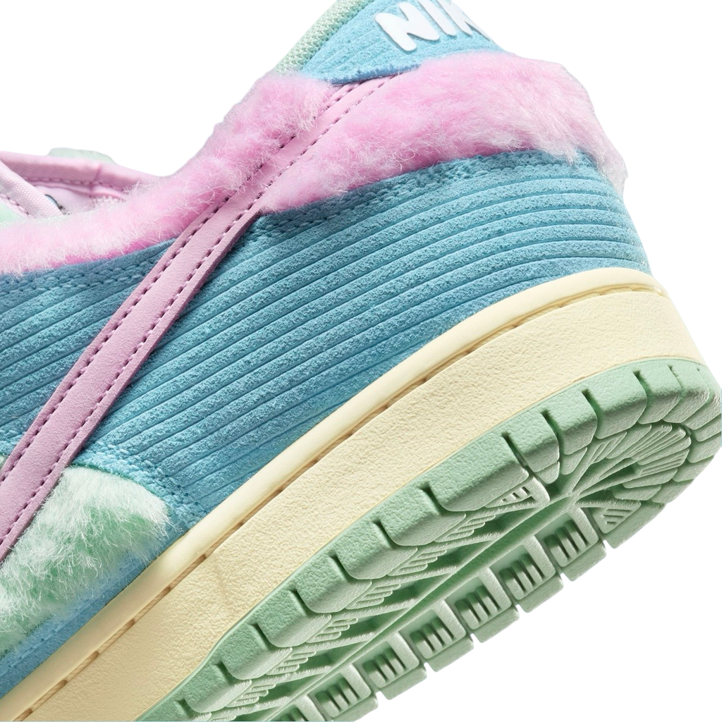 Verdy x Nike SB Dunk Low Visty - Image 9