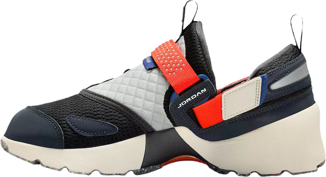 Jordan Trunner LX Rare Air Black / Coconut Milk