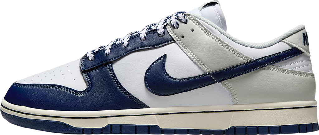 Nike Dunk Low New York Yankees