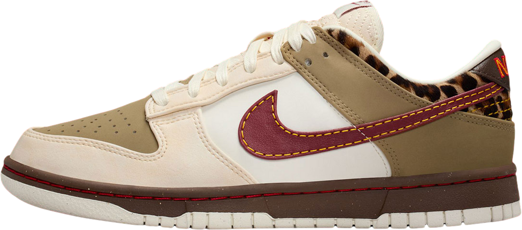 Nike Dunk Low WMNS Khaki / Team Red