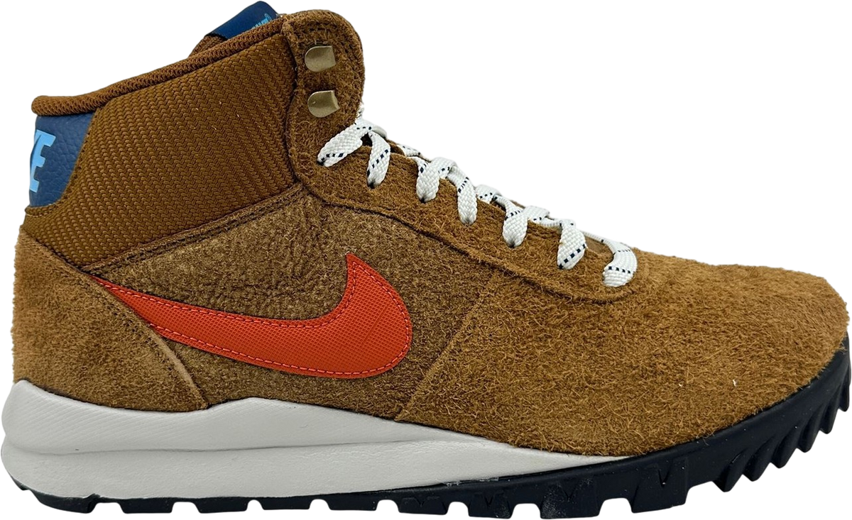 Nike Hoodland Light British Tan