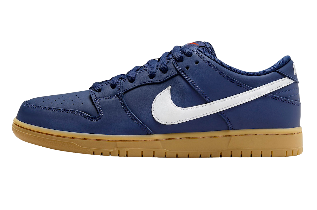 Nike SB Dunk Low Navy Gum