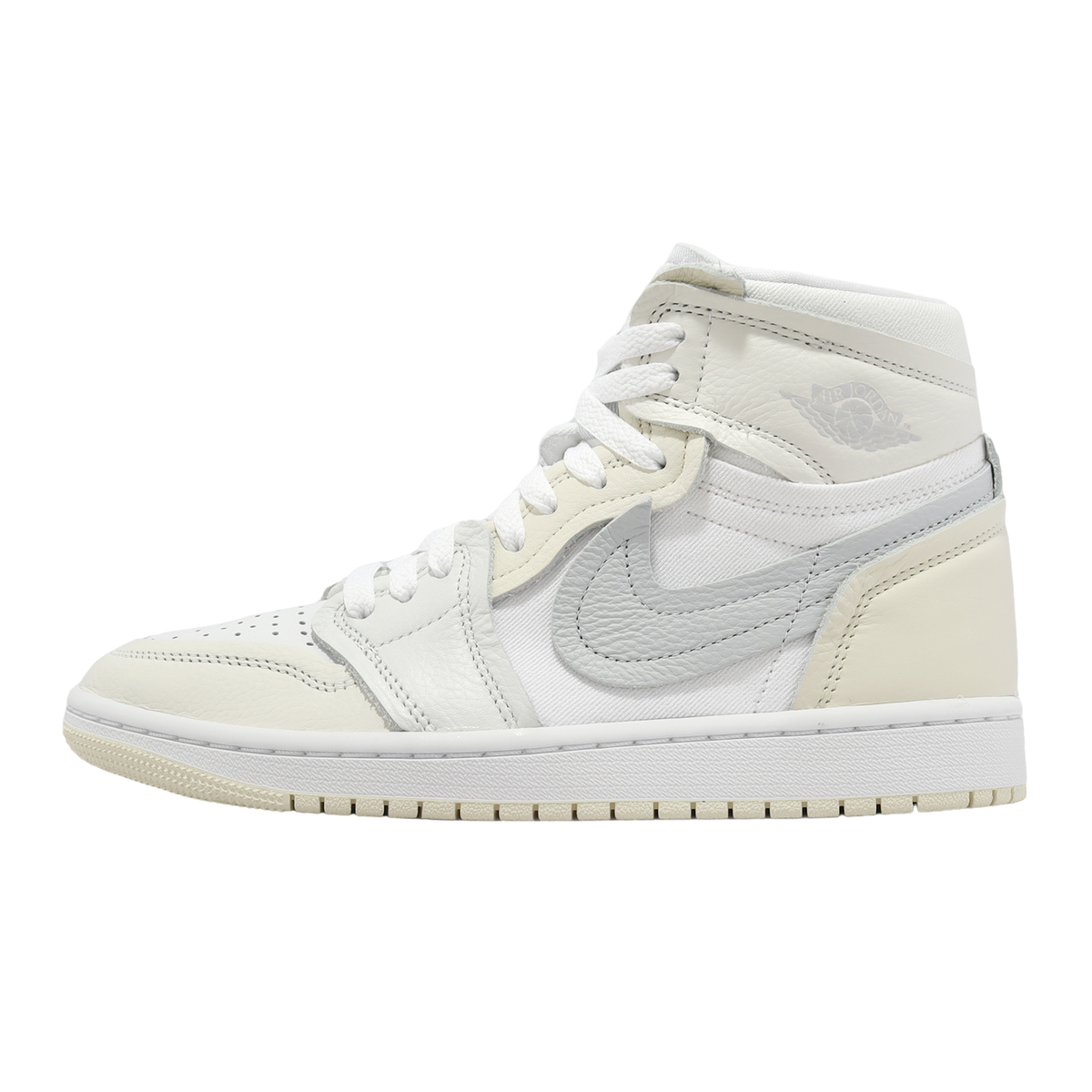 Wmns Air Jordan 1 MM High White / Pure Platinum